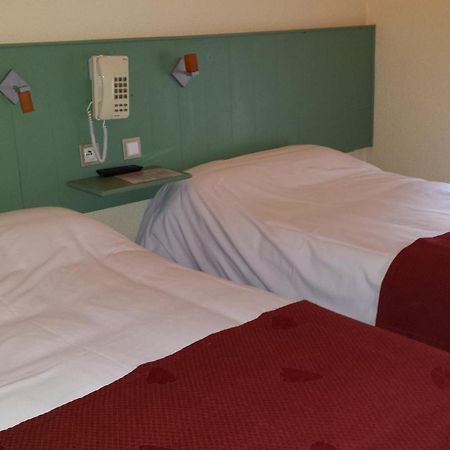 Hostellerie Le Mirabeau Peyrolles-en-Provence Bagian luar foto