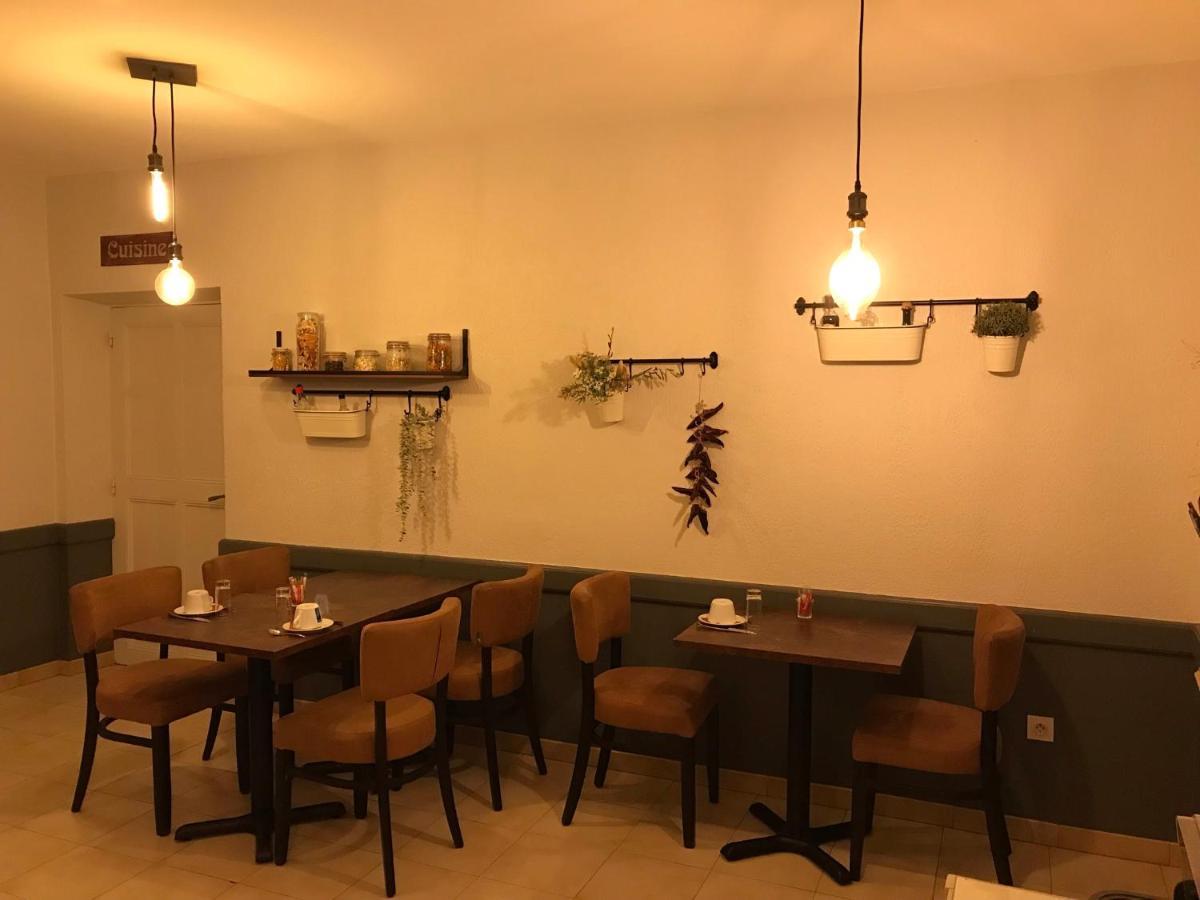 Hostellerie Le Mirabeau Peyrolles-en-Provence Bagian luar foto