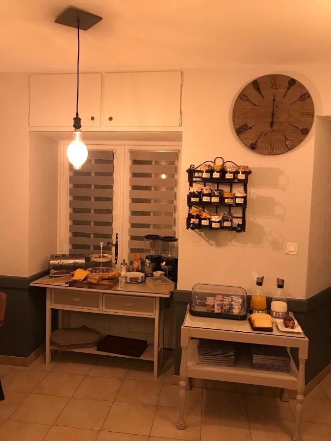 Hostellerie Le Mirabeau Peyrolles-en-Provence Bagian luar foto