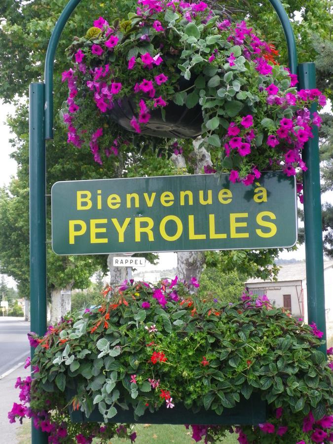 Hostellerie Le Mirabeau Peyrolles-en-Provence Bagian luar foto